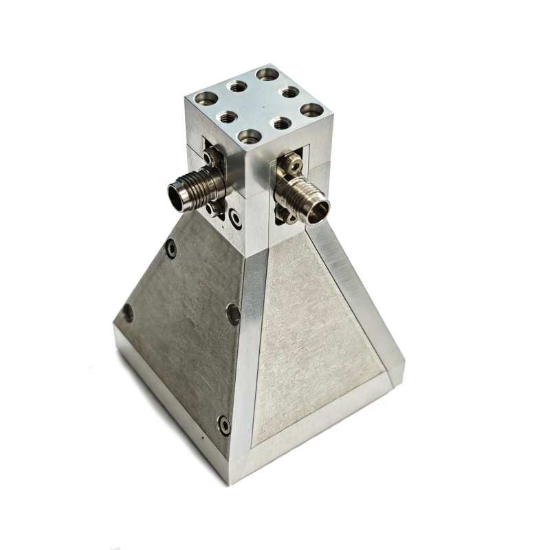 双极化喇叭天线 Dual-polarized horn antenna